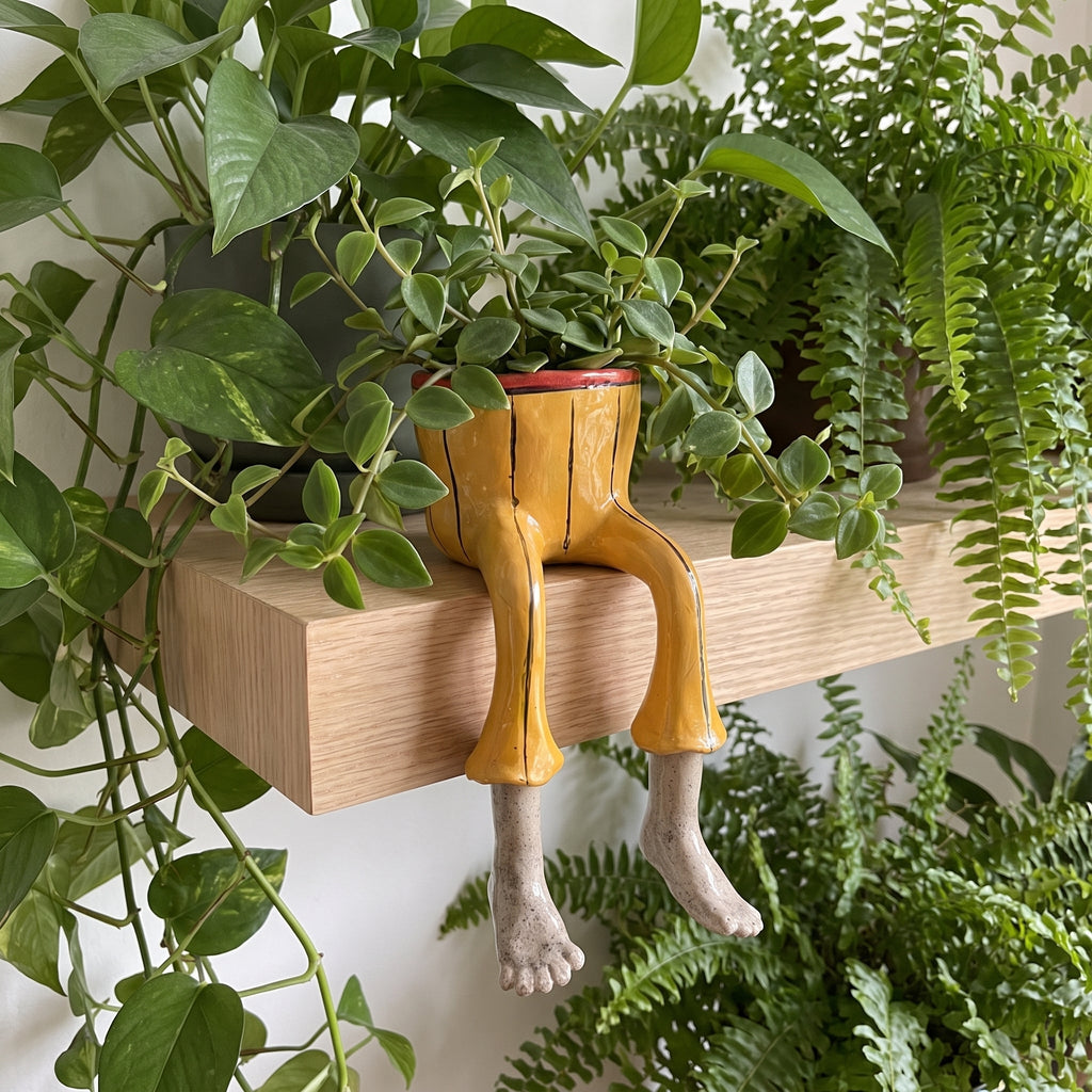 Handmade Dangling-Legs Plant Pot