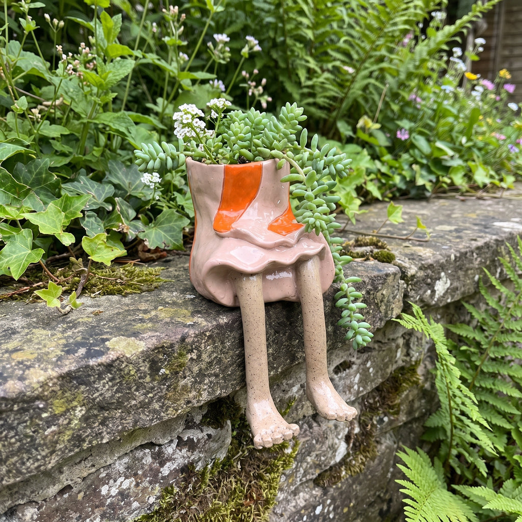 Handmade Dangling-Legs Plant Pot